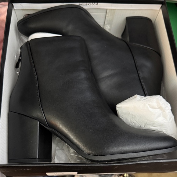 Fashion Nova Shoes - Fashion Nova Sleek Black Ankle Booties